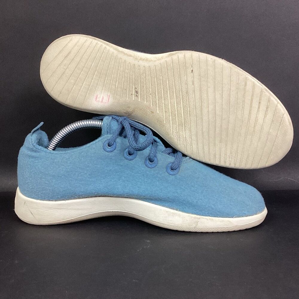 Allbirds Wool Runners - Women's Size 8 - Dusky Blue Merino Wool - Running Shoes